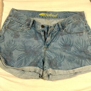 Old navy boyfriend summer shorts